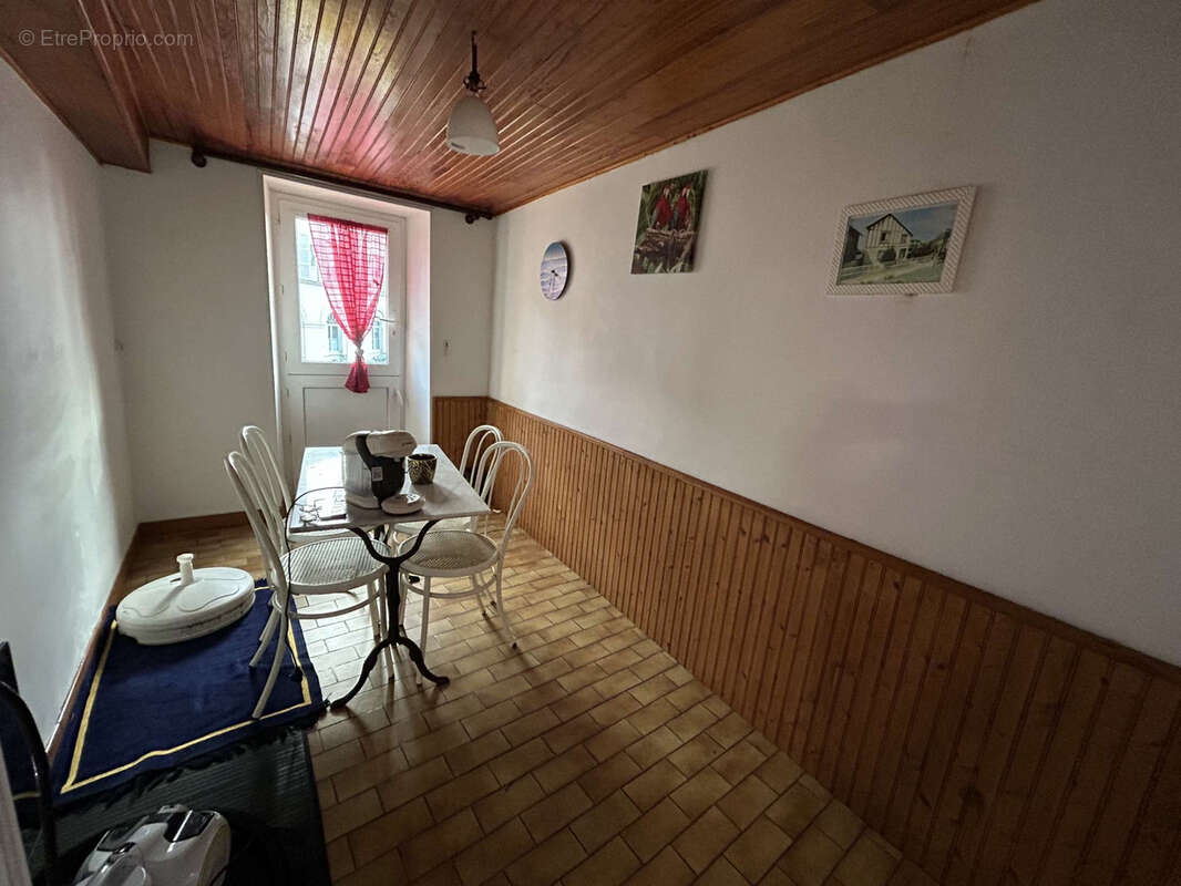 Maison à LOUE