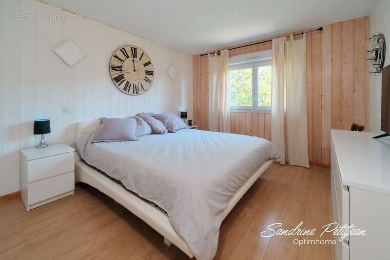 Maison à SAINT-JEAN-DE-THURIGNEUX