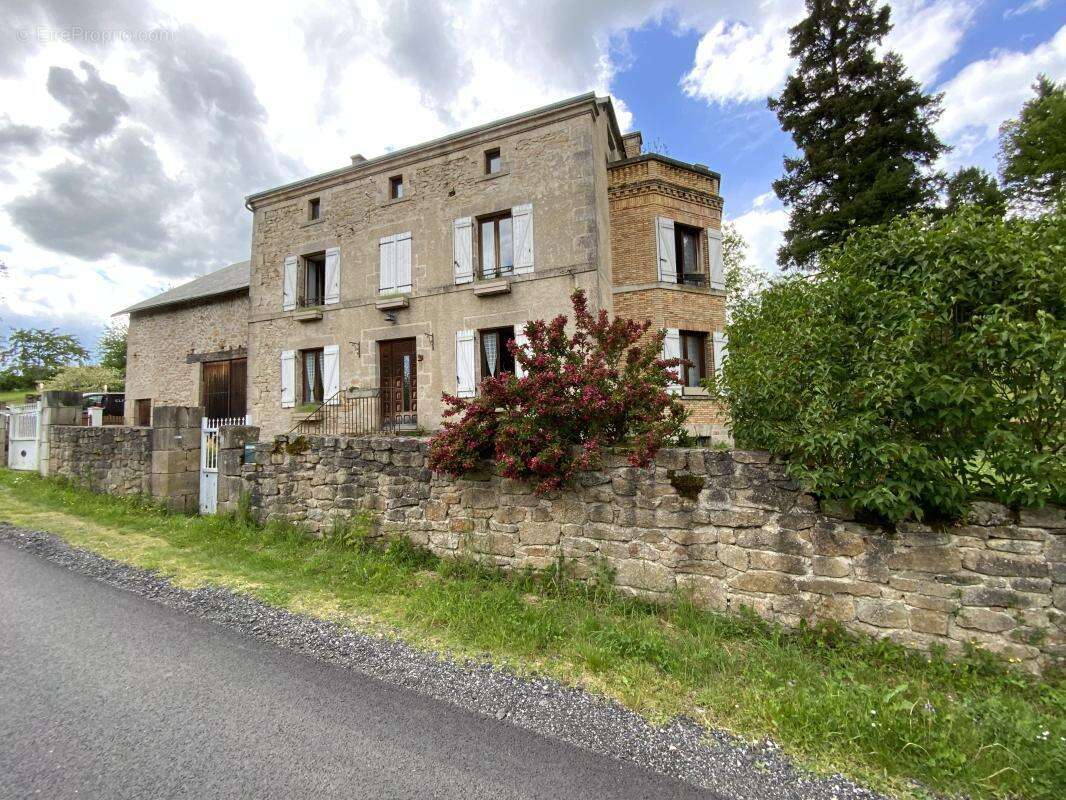 Maison 9 pièces 235 m² à vendre à Bersac-Sur-Rivalier (87370) - photo 12