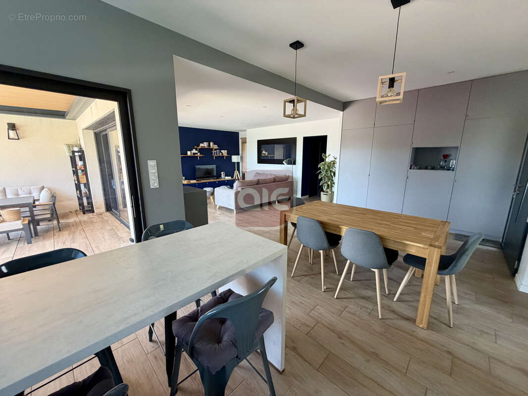 BEAULIEU: Superbe villa contemporaine T4 de plain-pied de plus de 110 m2 - photo 8