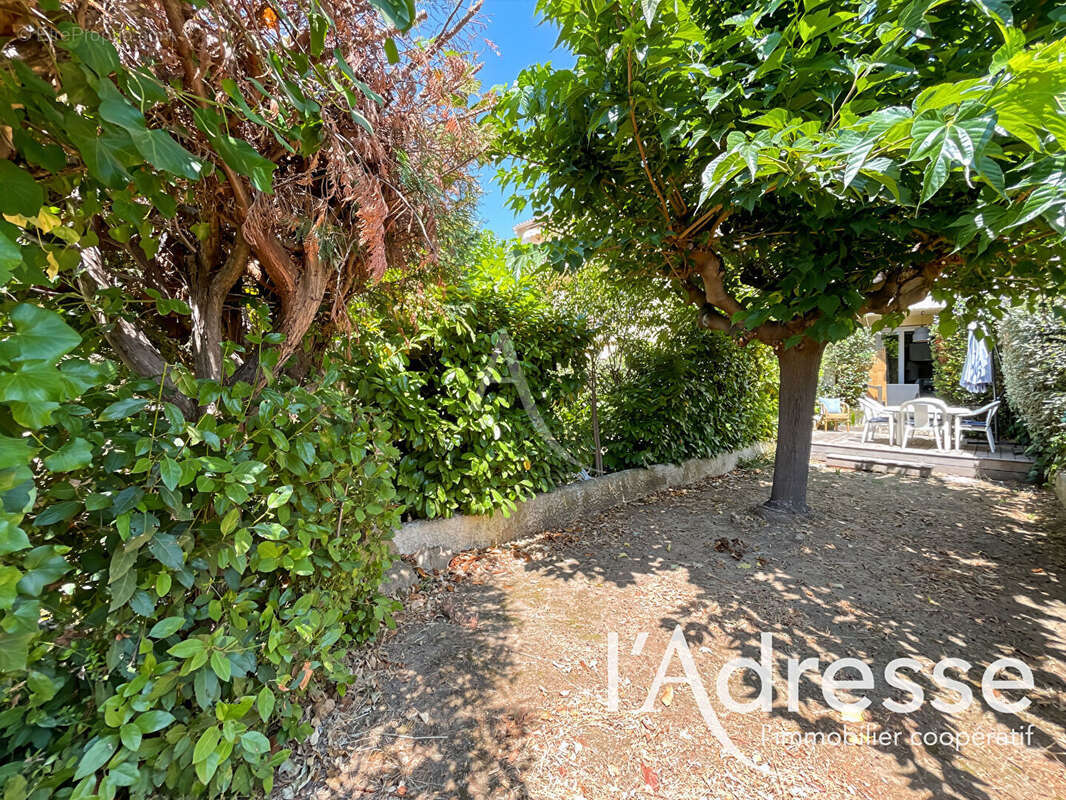 Appartement à SAINT-CYR-SUR-MER