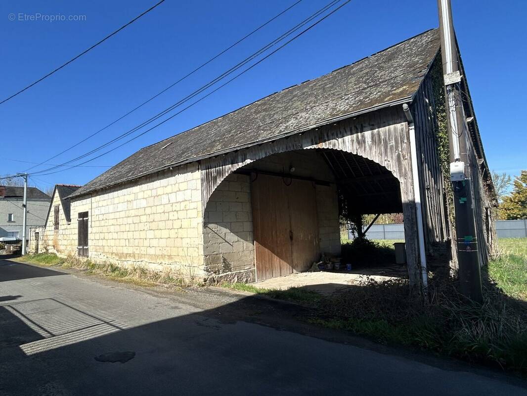 Maison à VILLEBERNIER
