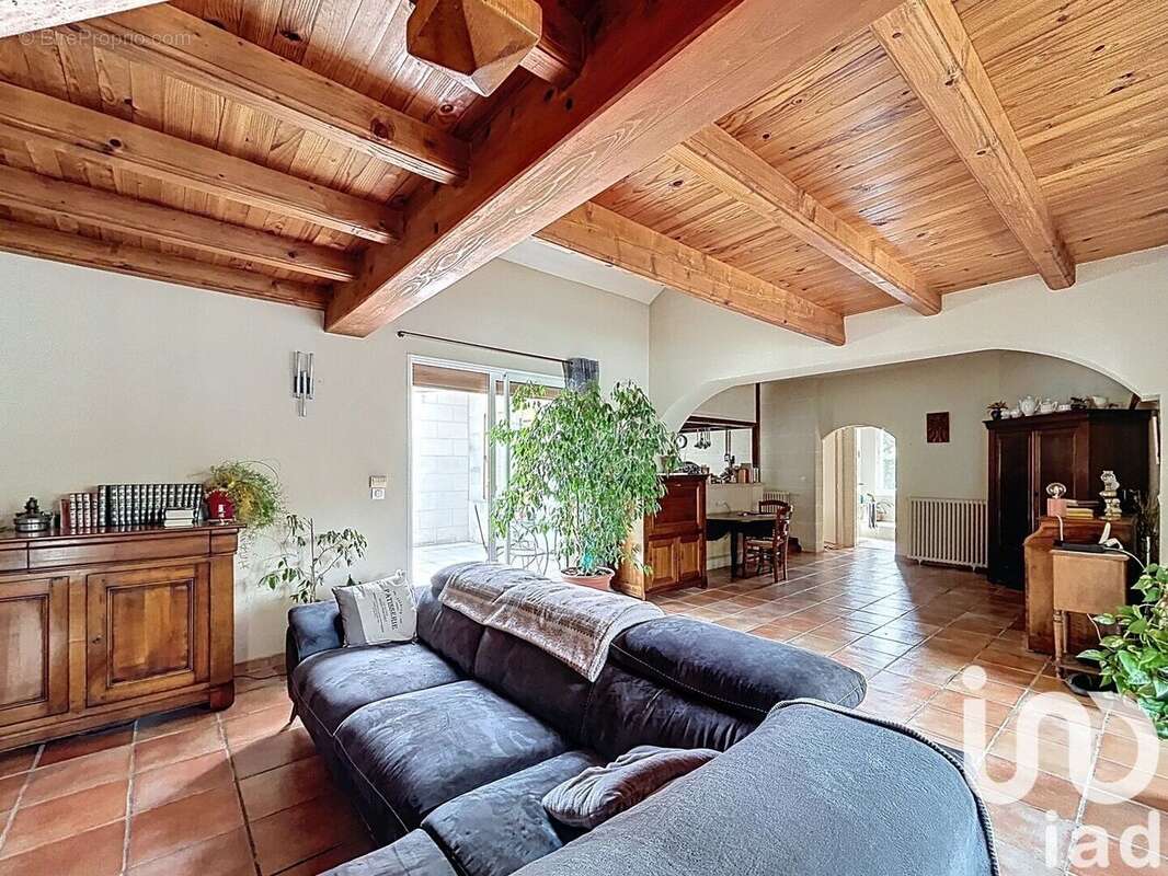 Photo 2 - Maison à SAINT-MEDARD-DE-GUIZIERES