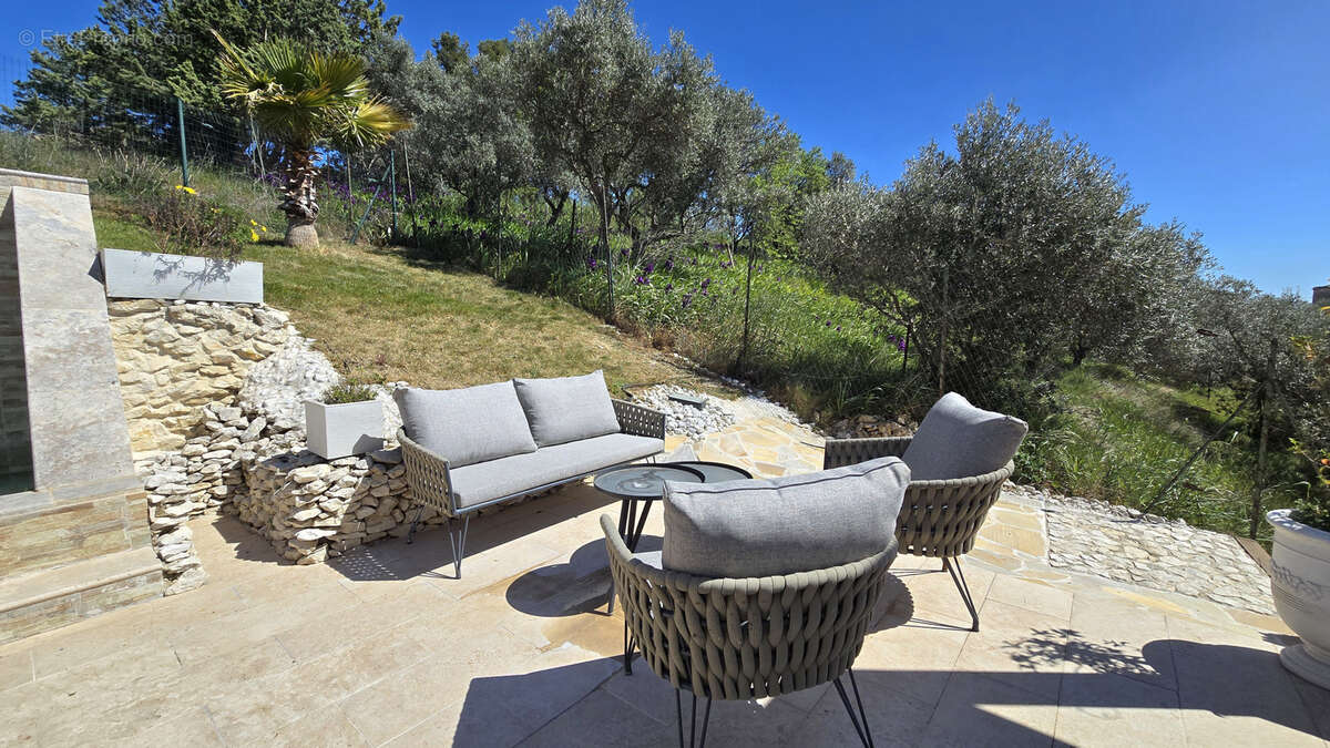 Maison à CAUMONT-SUR-DURANCE