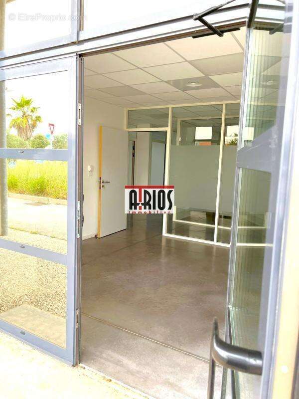 Commerce à LA FARLEDE