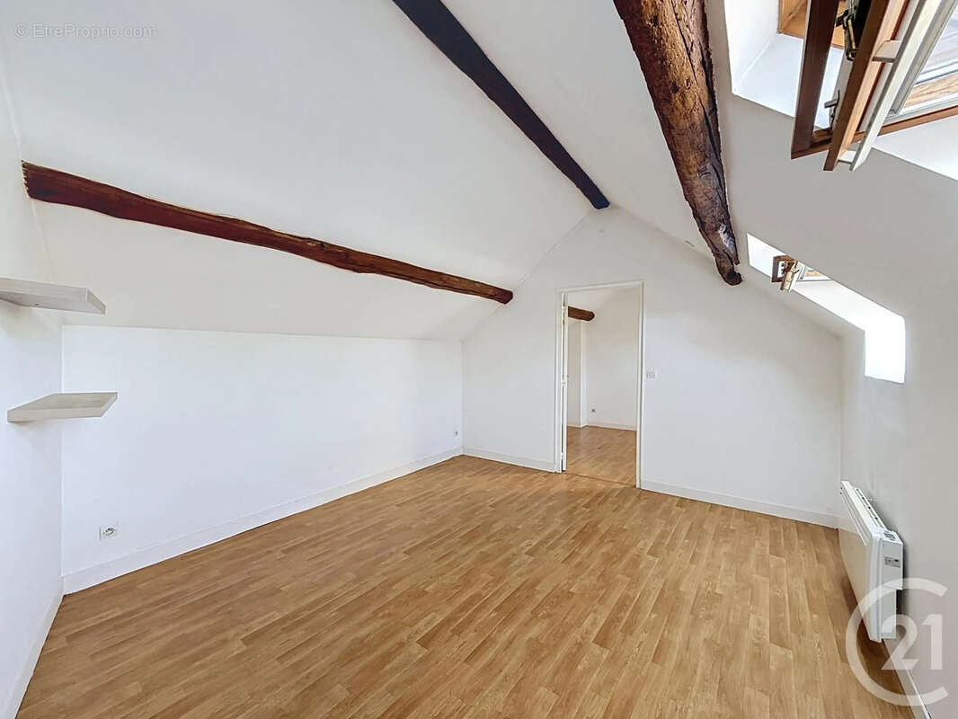 Appartement à FONTAINEBLEAU