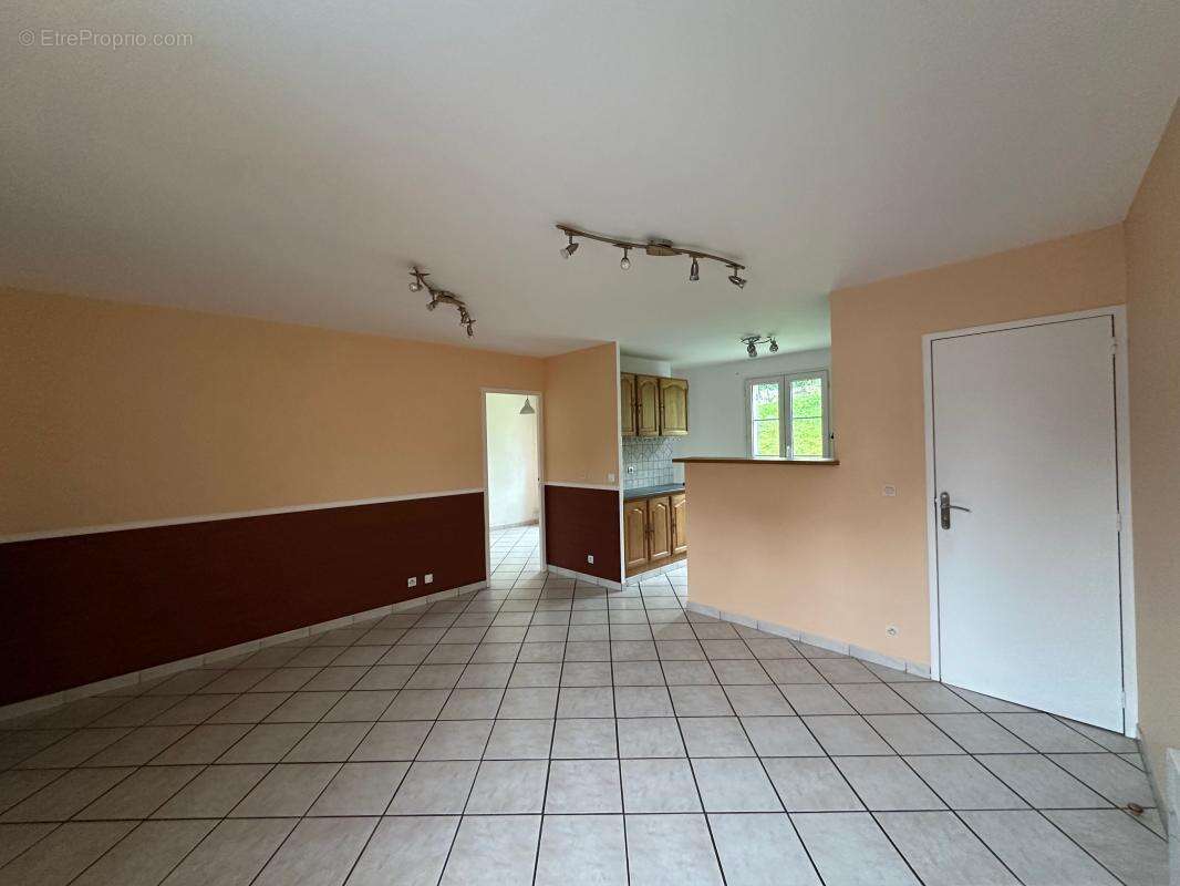 Appartement à NOINTEL