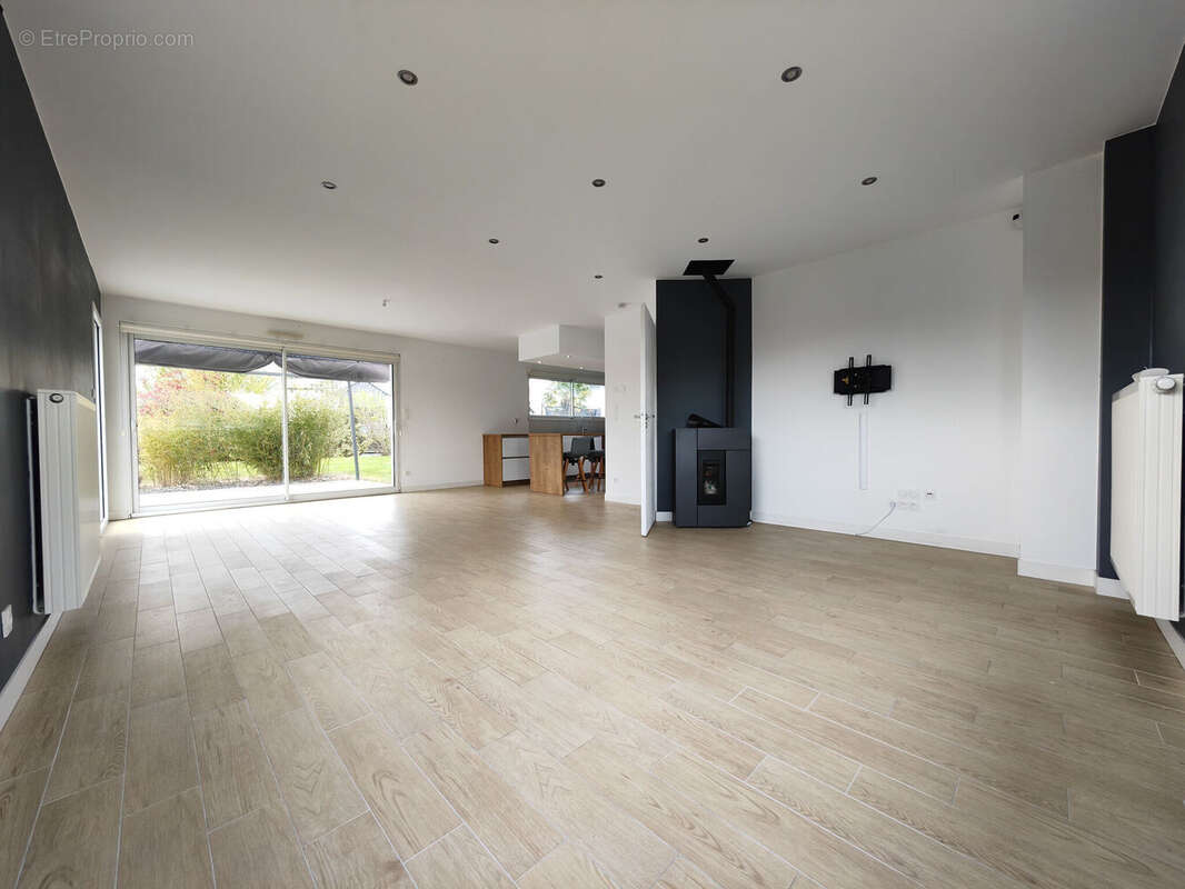 Photo 3 - Maison à RICHEBOURG