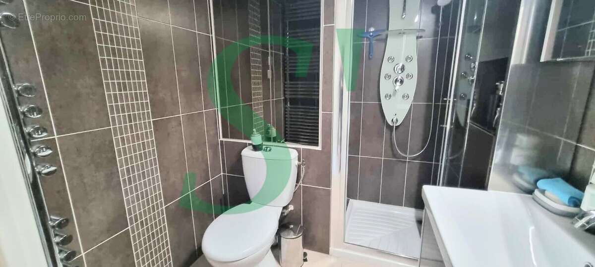 Maison à MARINES