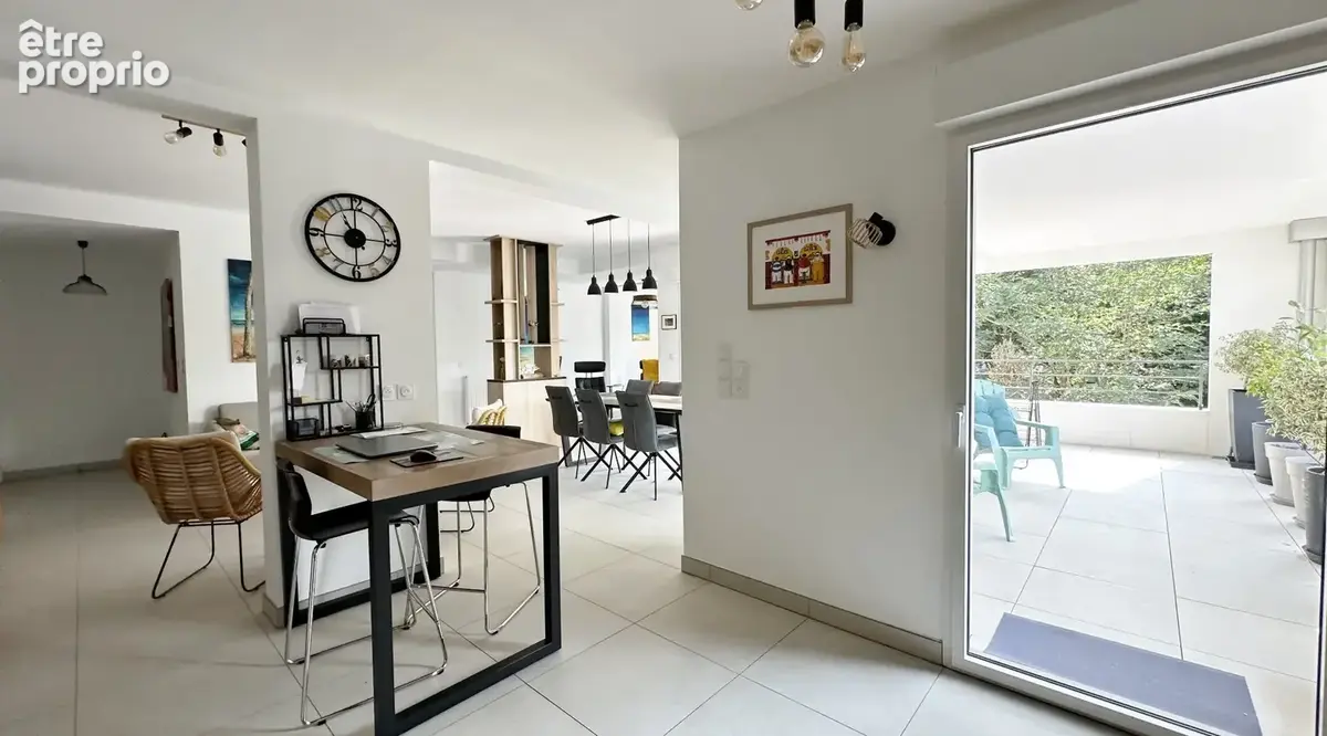 Appartement terrasse de type t4 de 92.25 m2 + 2 terrasses + 2 garages - photo 12