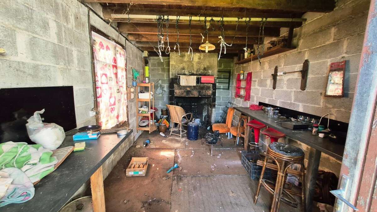 Maison à SAINTE-ALVERE