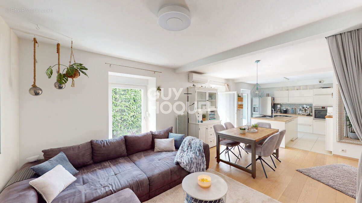 Appartement à HUNINGUE