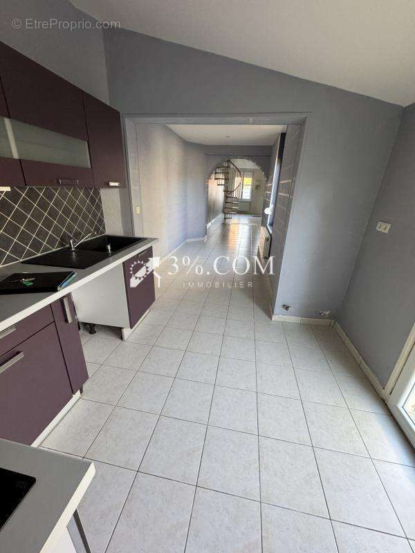 Maison à PETITE-FORET