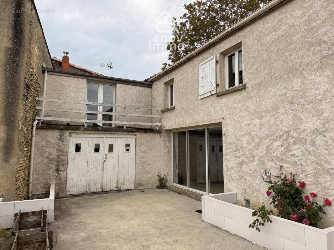 Maison à MAILLE