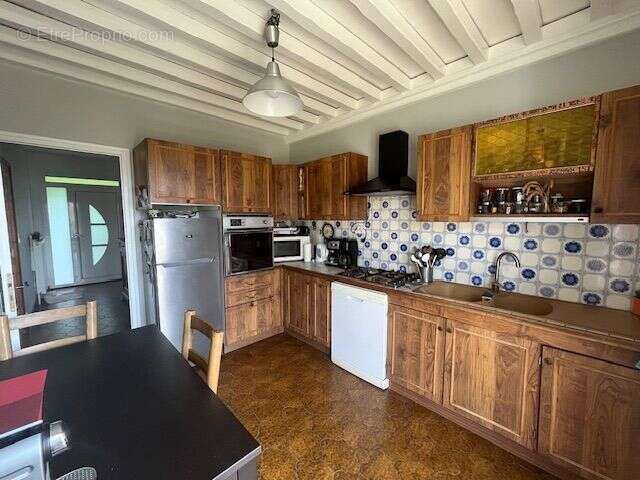 Maison à CAILLOUX-SUR-FONTAINES