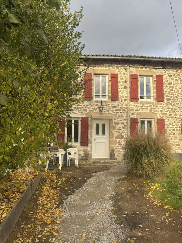 Maison à COGNAC-LA-FORET