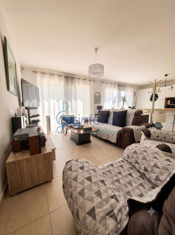 Villa Plein-Pied (2024) : 106 m2 optimisés sur une vraie parcelle de 811 m2 — Saint-Geniès-de-Malgoirès. - photo 4