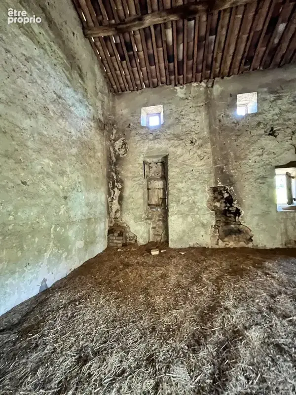 Maison avec dépendance agricole et terrain - photo 11