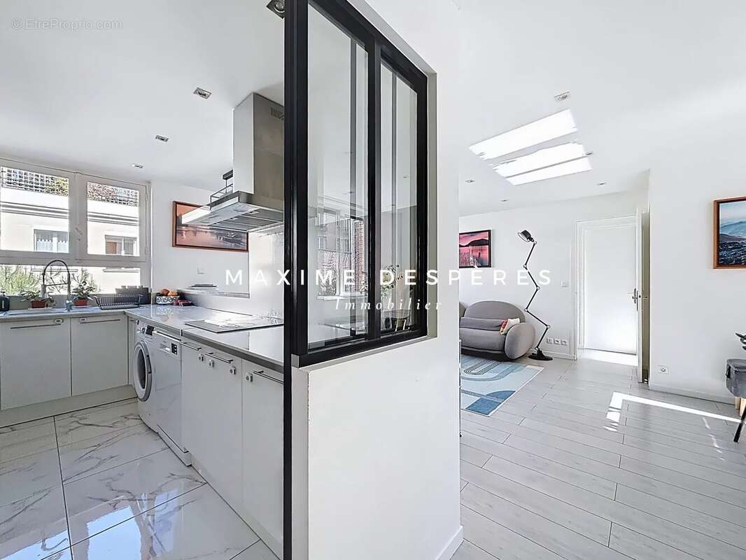 Appartement à NEUILLY-SUR-SEINE