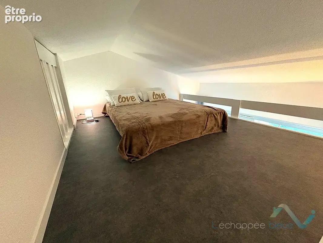 Vente appartement T2 cabine avec emplacement de parking à Cogolin - photo 9