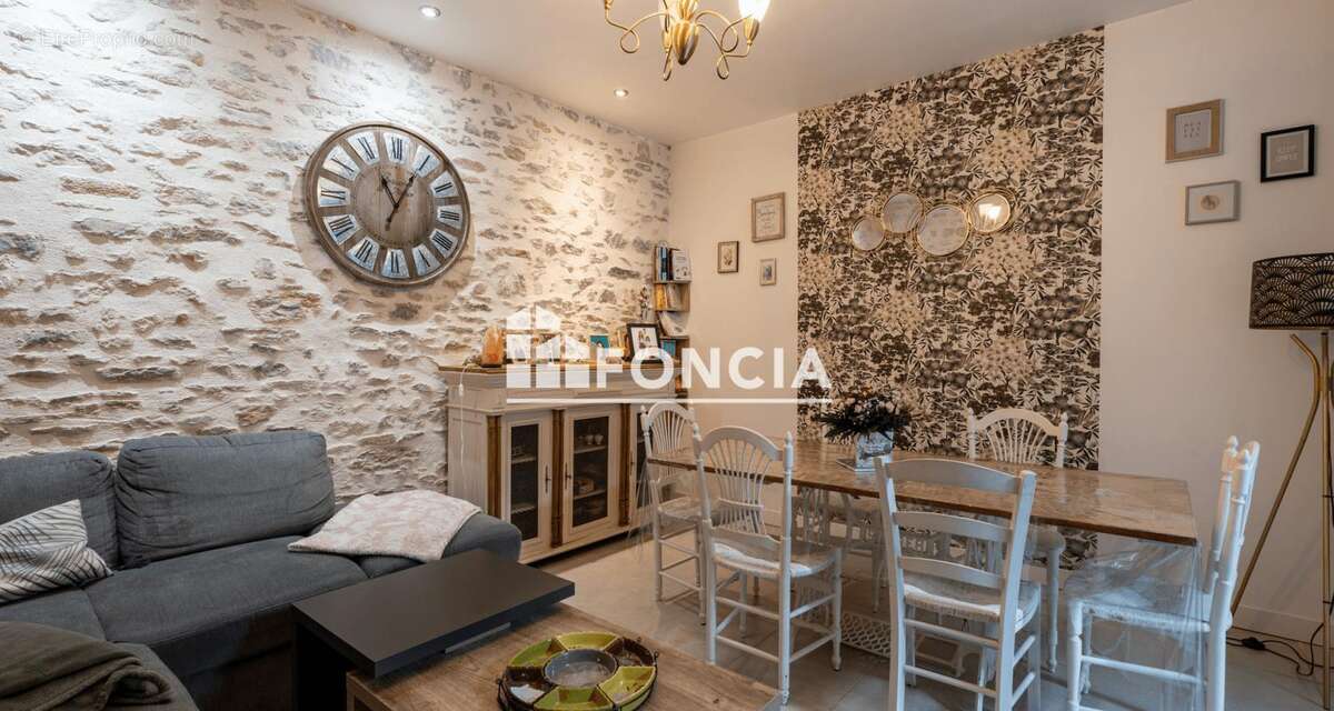 Maison à FRESNAY-SUR-SARTHE