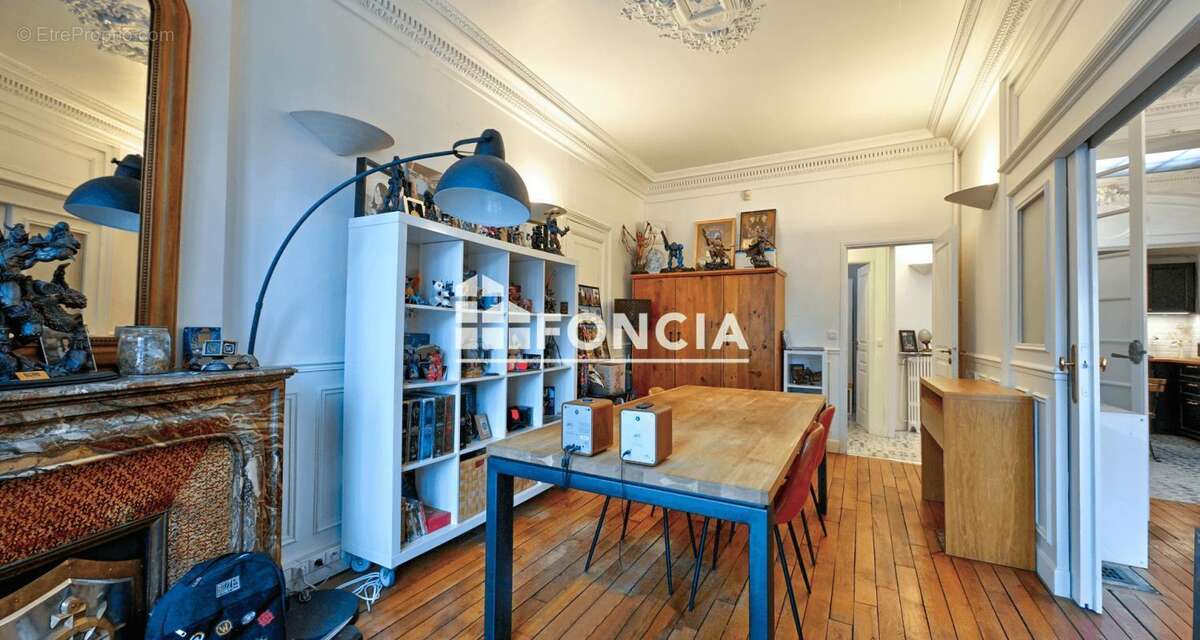 Appartement à VERSAILLES