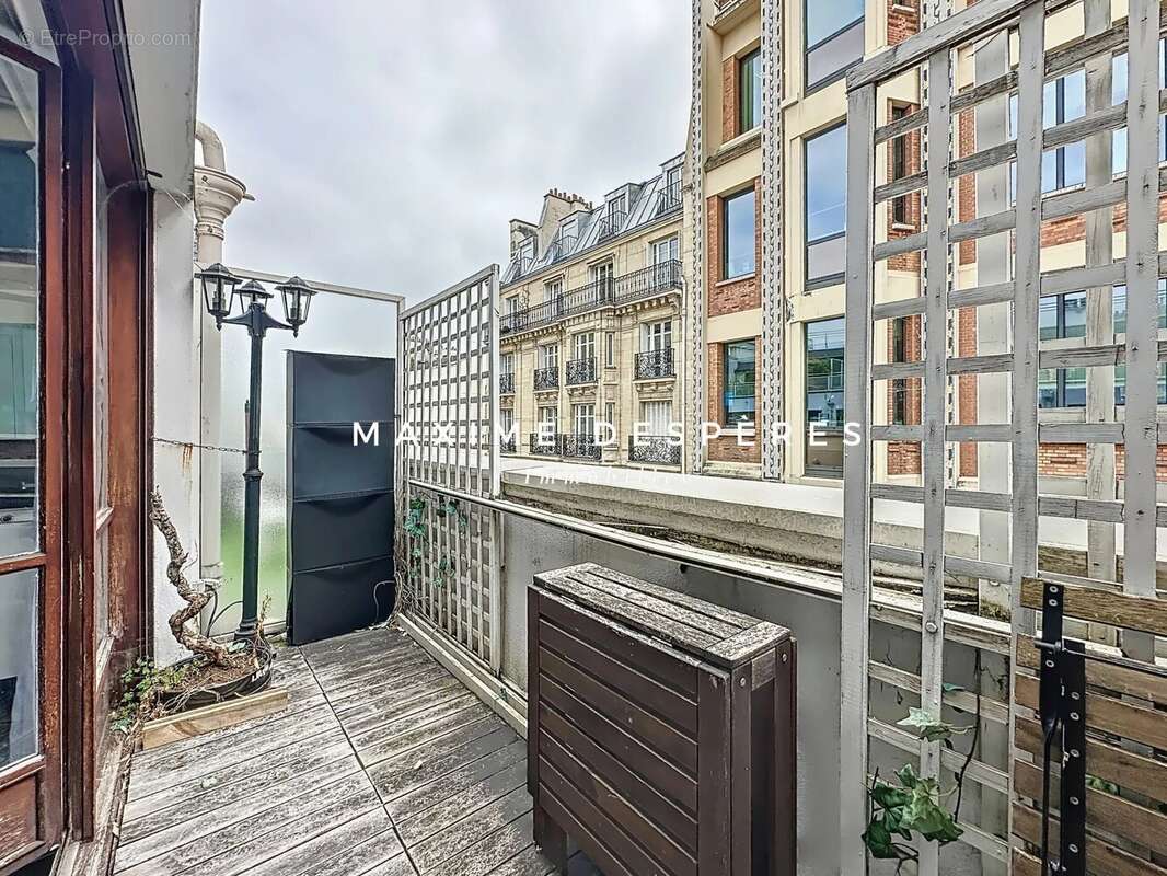 Appartement à NEUILLY-SUR-SEINE