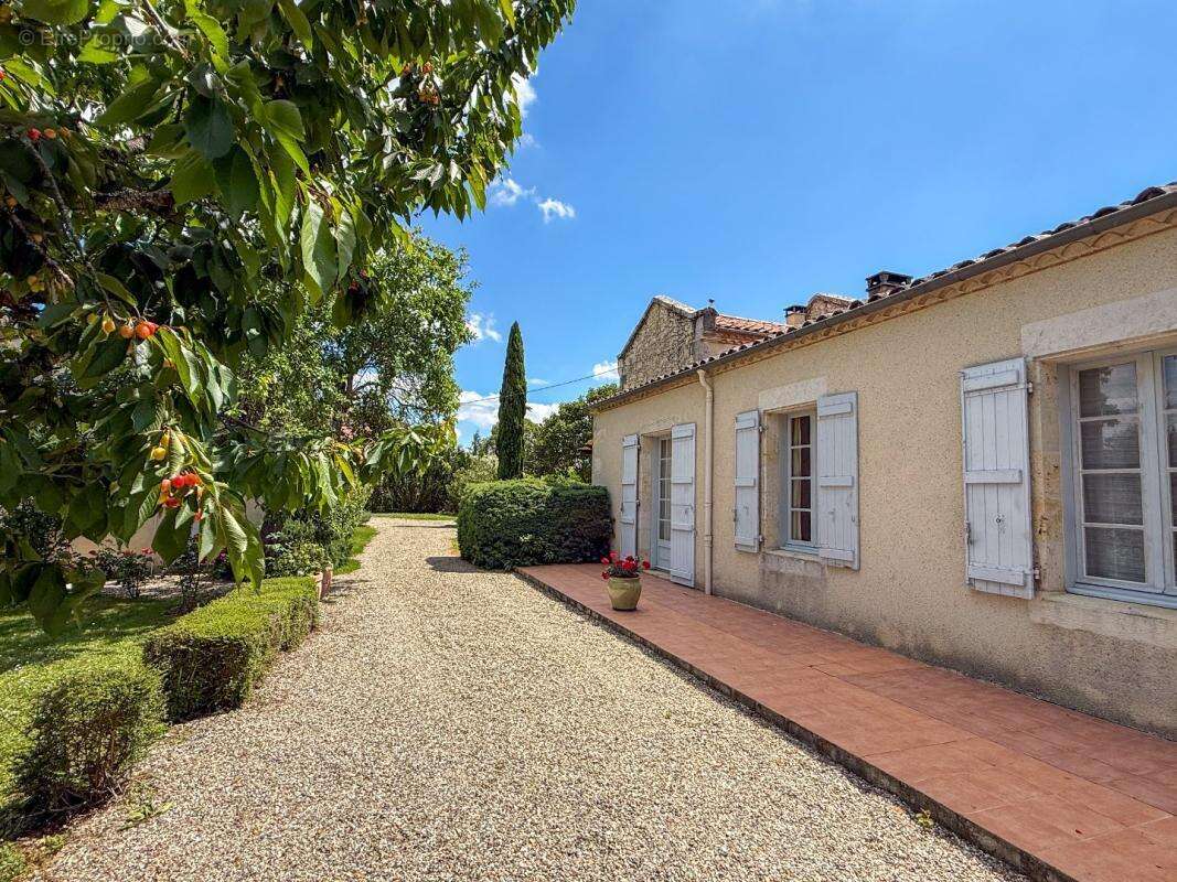Maison à LA ROMIEU