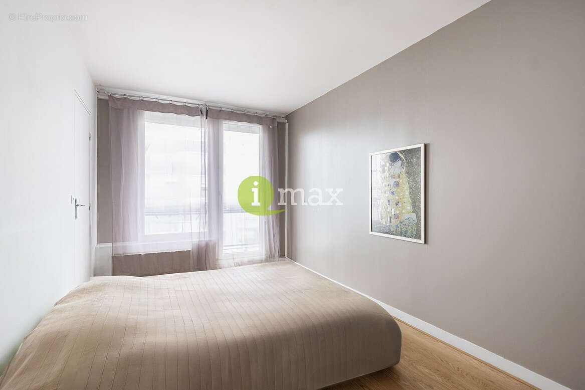 Appartement à CLICHY