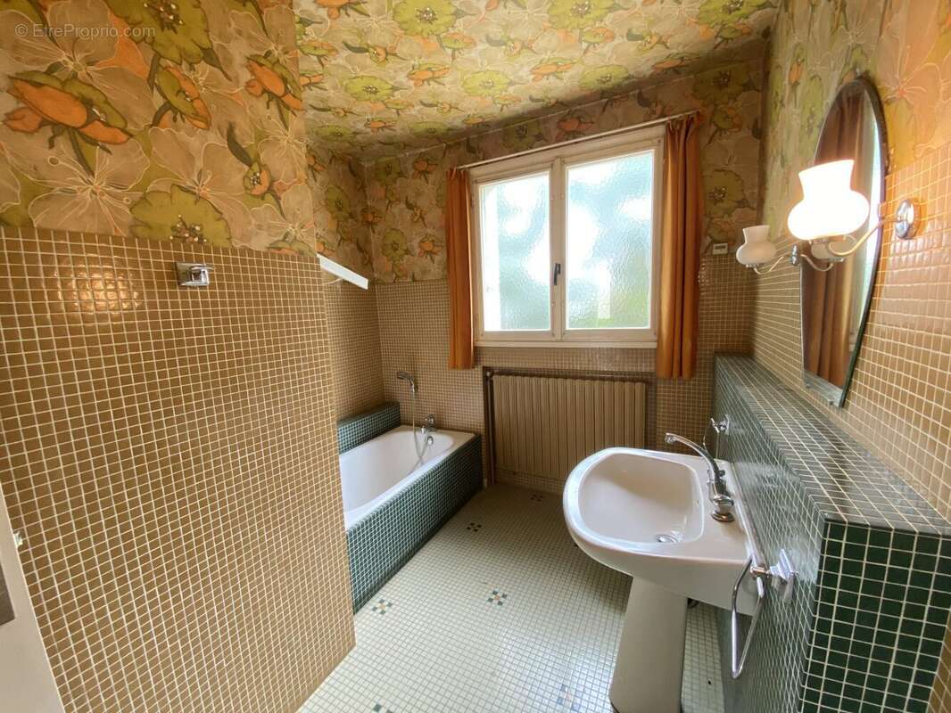 Maison à BEAUNE-LA-ROLANDE