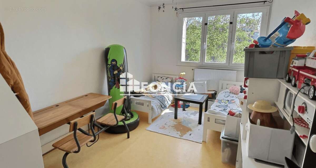 Appartement à SAINT-ETIENNE