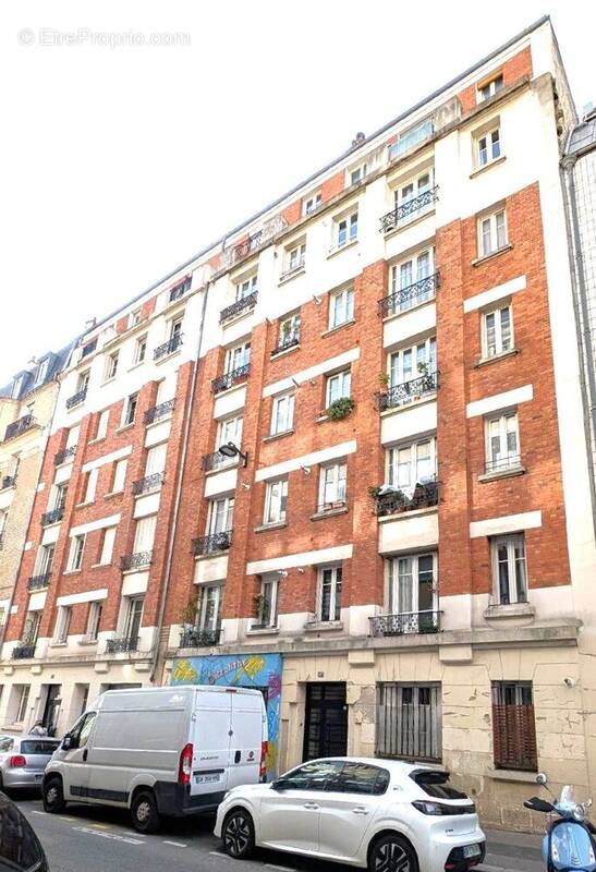 Appartement à PARIS-20E