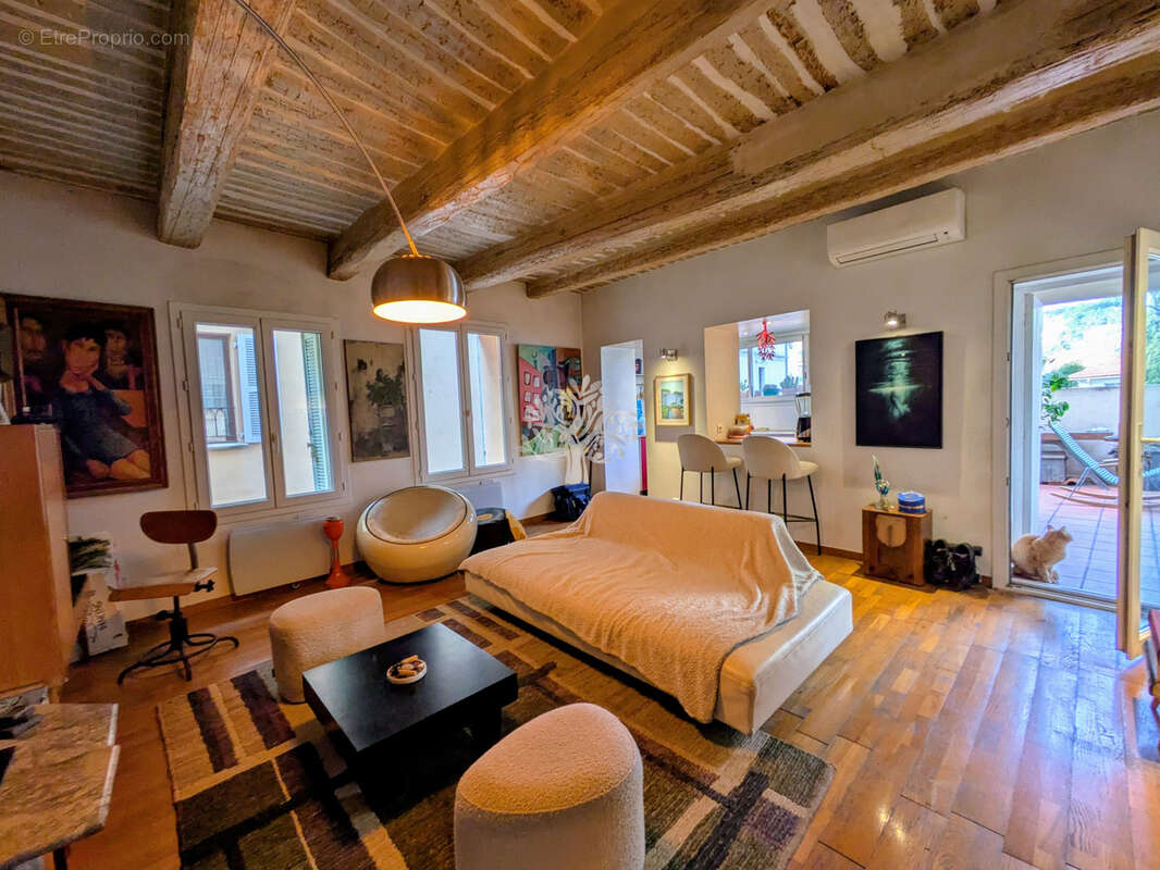 Appartement à SANARY-SUR-MER