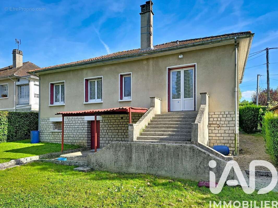 Photo 9