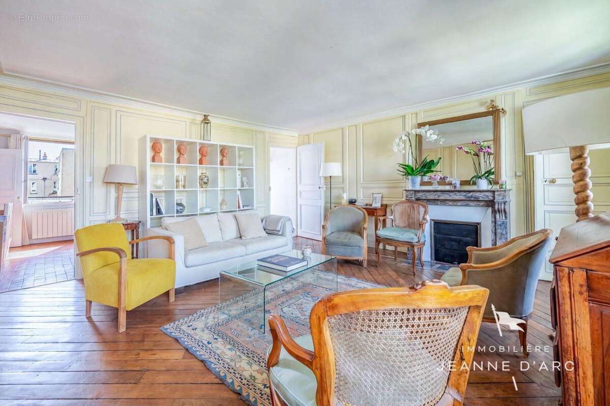 Appartement à VERSAILLES