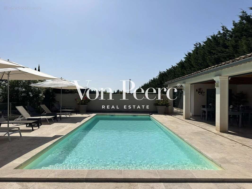 Appartement à SAINT-ETIENNE-DU-GRES