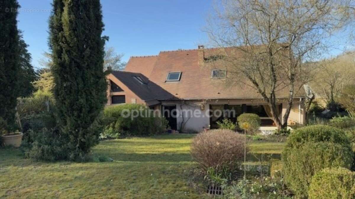Val Saint-Germain 91530. 45 KM DE PARIS – Propriété rare sur 9788 M², Belle maison 157 m² avec 5 chambres. DPE /D - photo 21