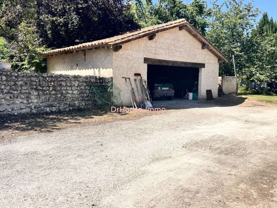Maison à SAINT-MARTIN-DE-RIBERAC