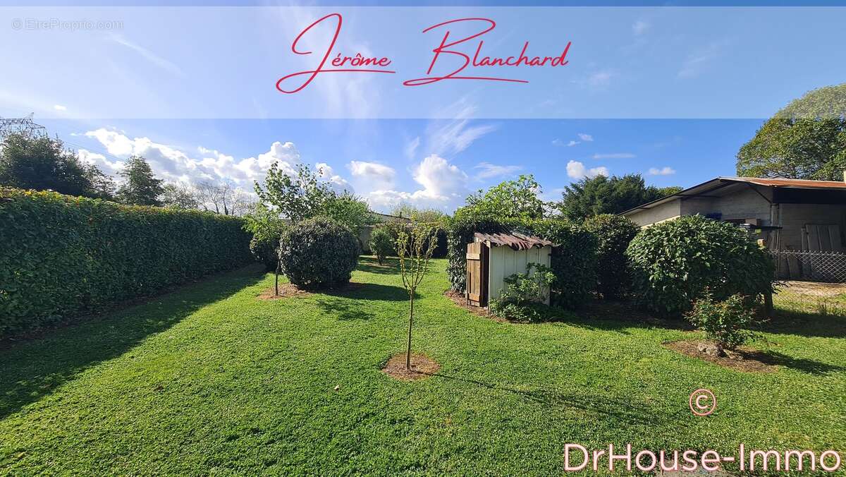 Maison à AMBARES-ET-LAGRAVE