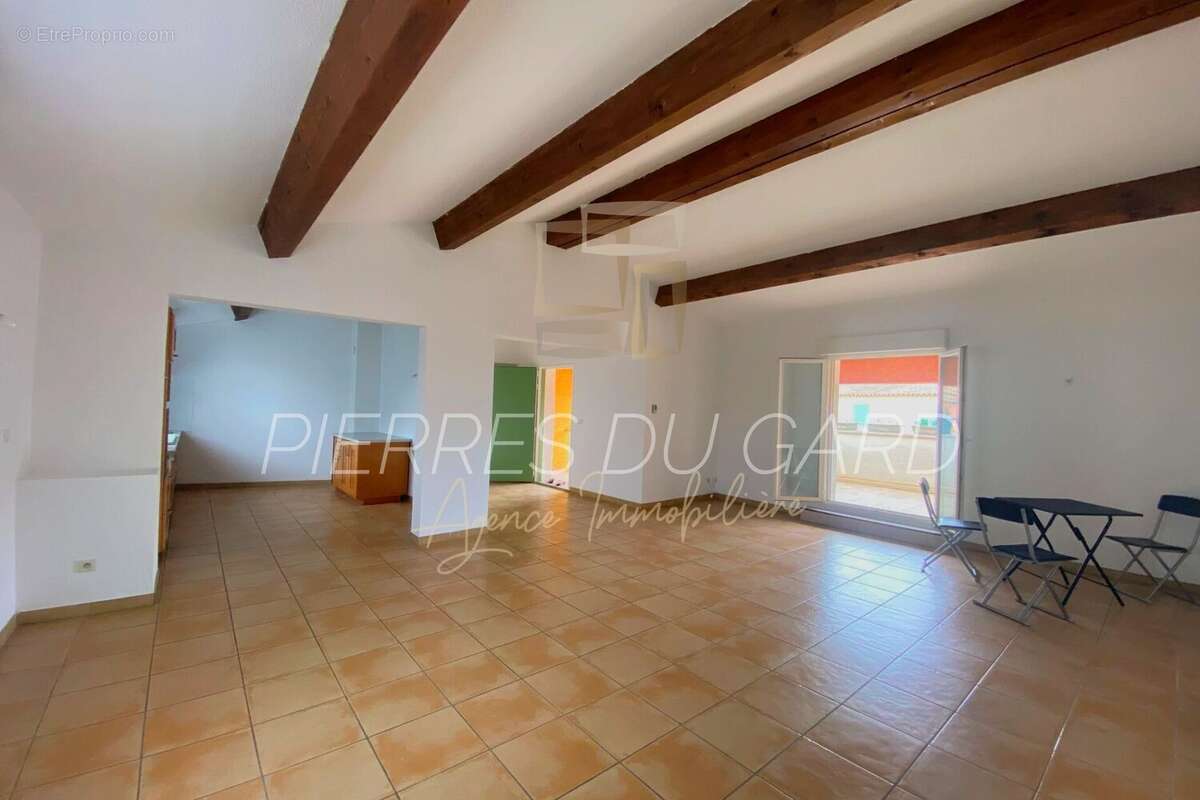 Appartement à UZES