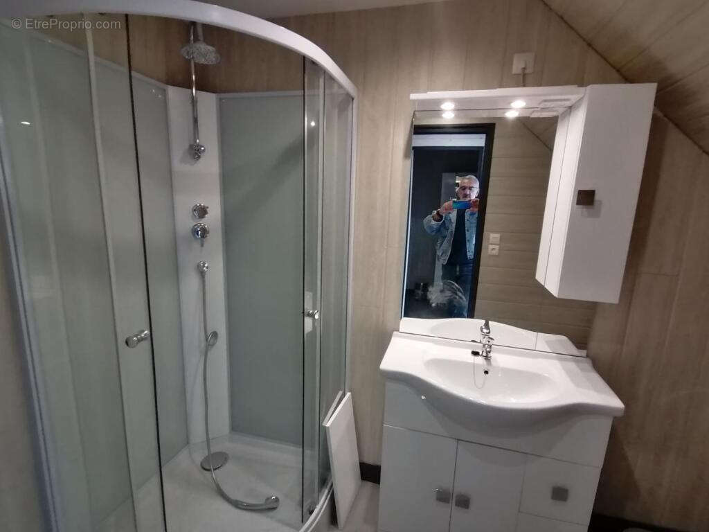 Maison à NEAUPHE-SOUS-ESSAI