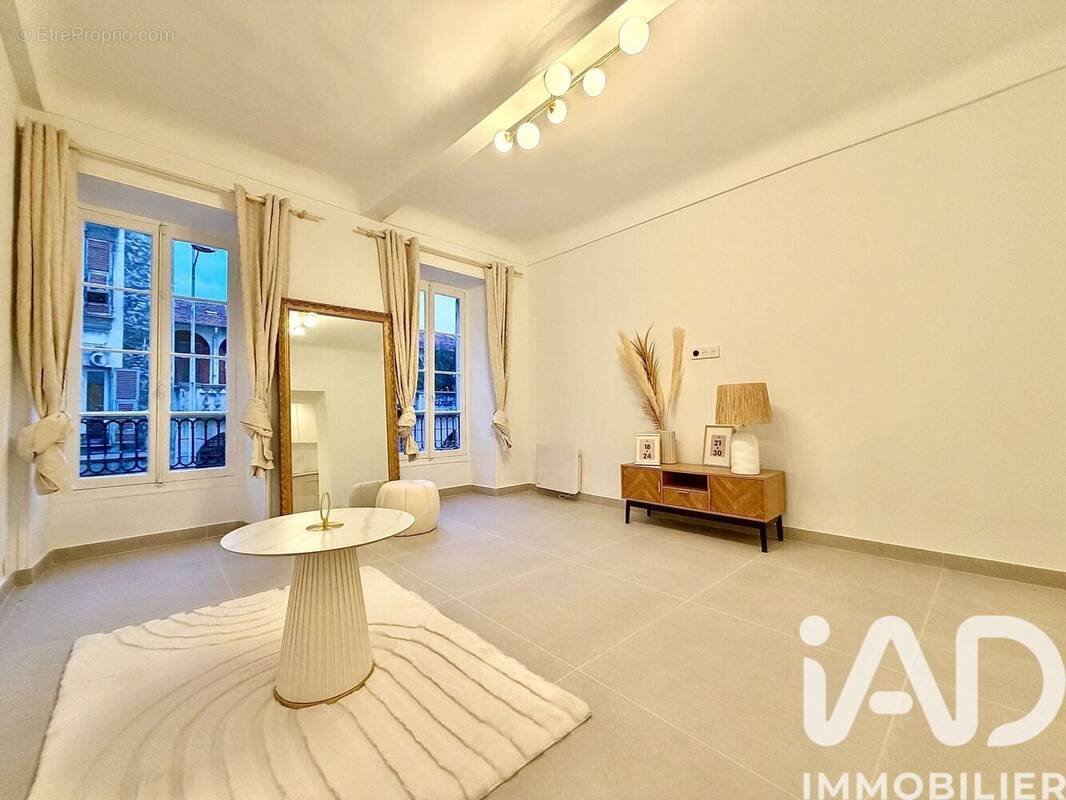 Photo 1 - Appartement à NICE