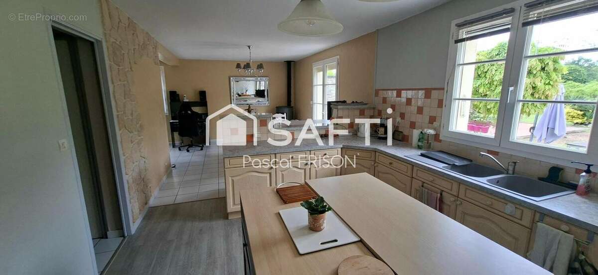 Photo 4 - Maison à SAINT-ETIENNE-DE-CHIGNY