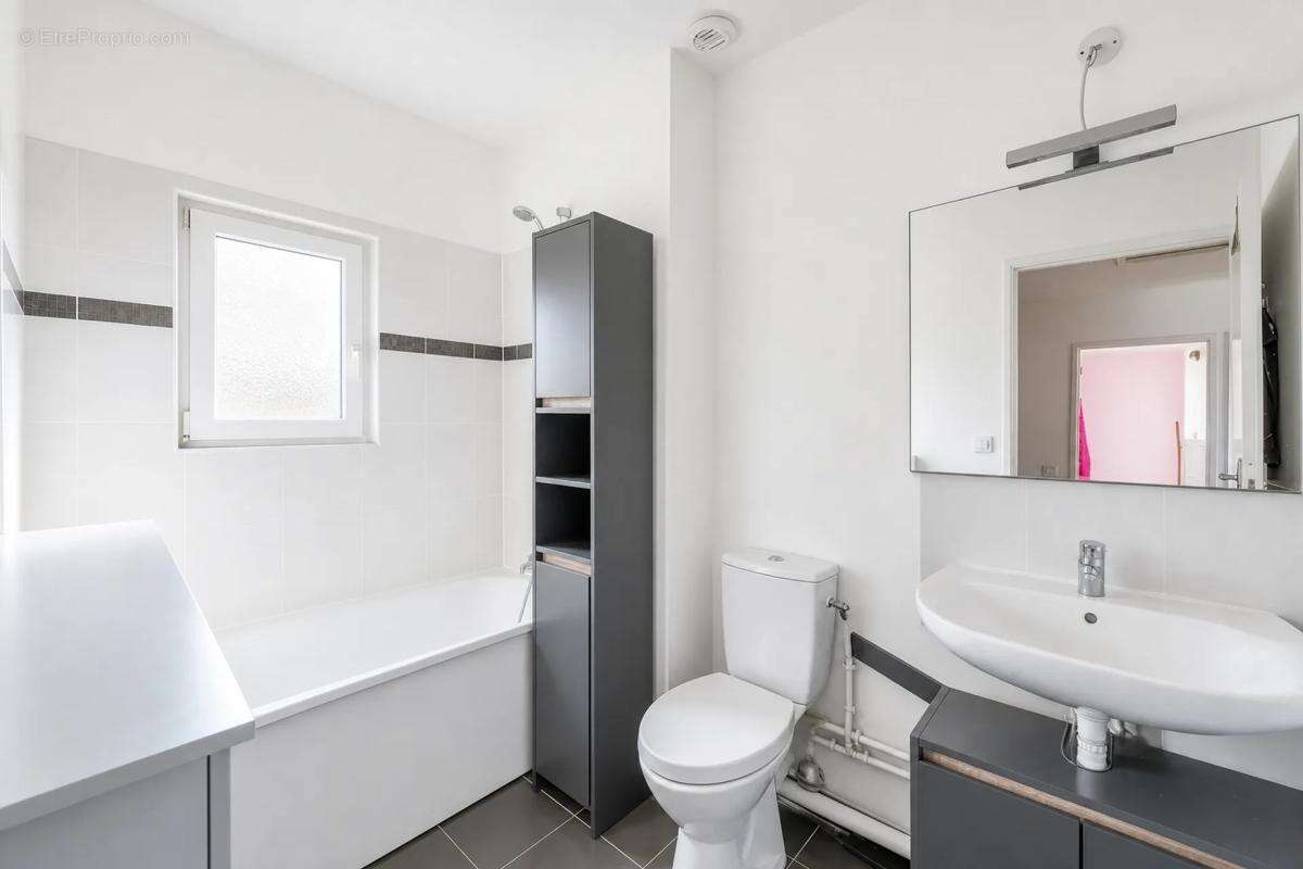 Maison de caractère 5 pièces à Rouvres - photo 9