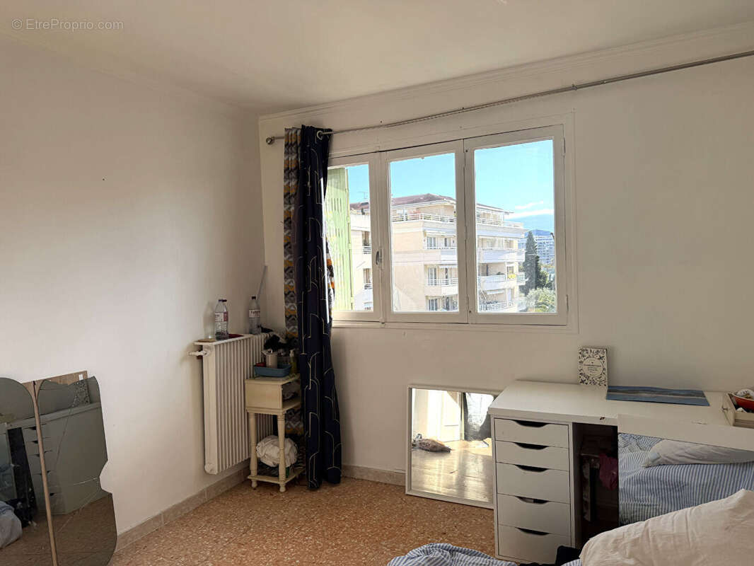 Appartement à MANDELIEU-LA-NAPOULE