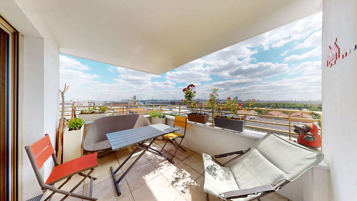 Appartement à AUBERVILLIERS