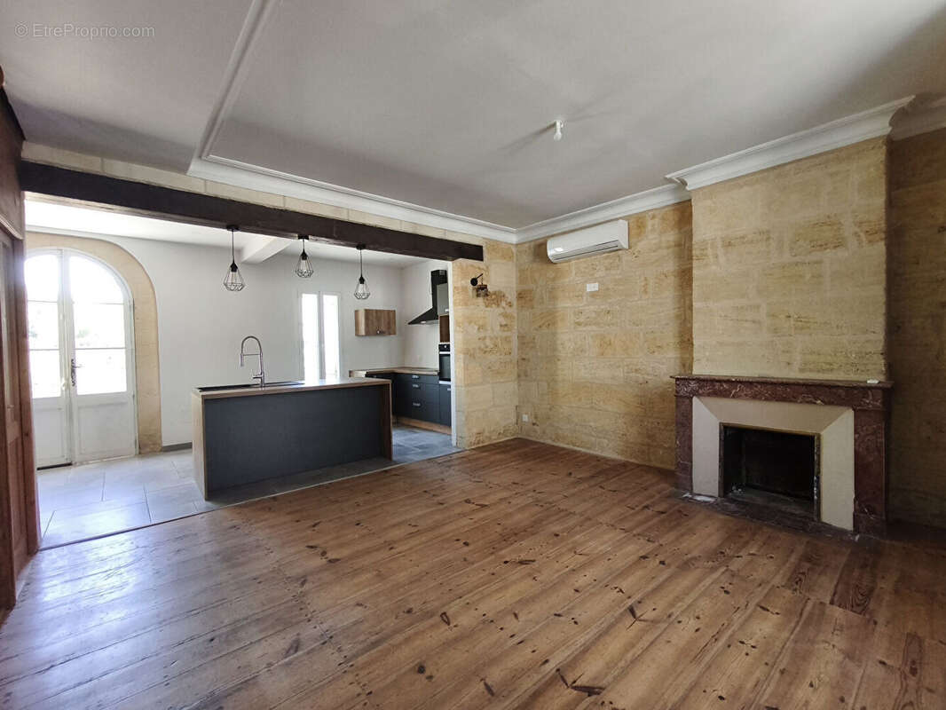 Maison à CASTILLON-LA-BATAILLE