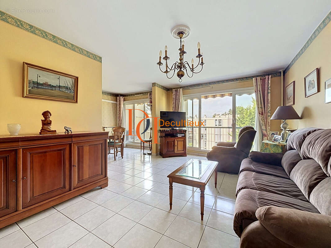 Appartement à LYON-9E