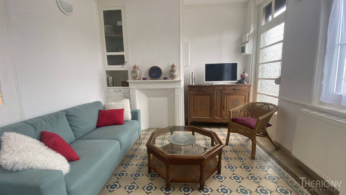 Maison à FRIVILLE-ESCARBOTIN