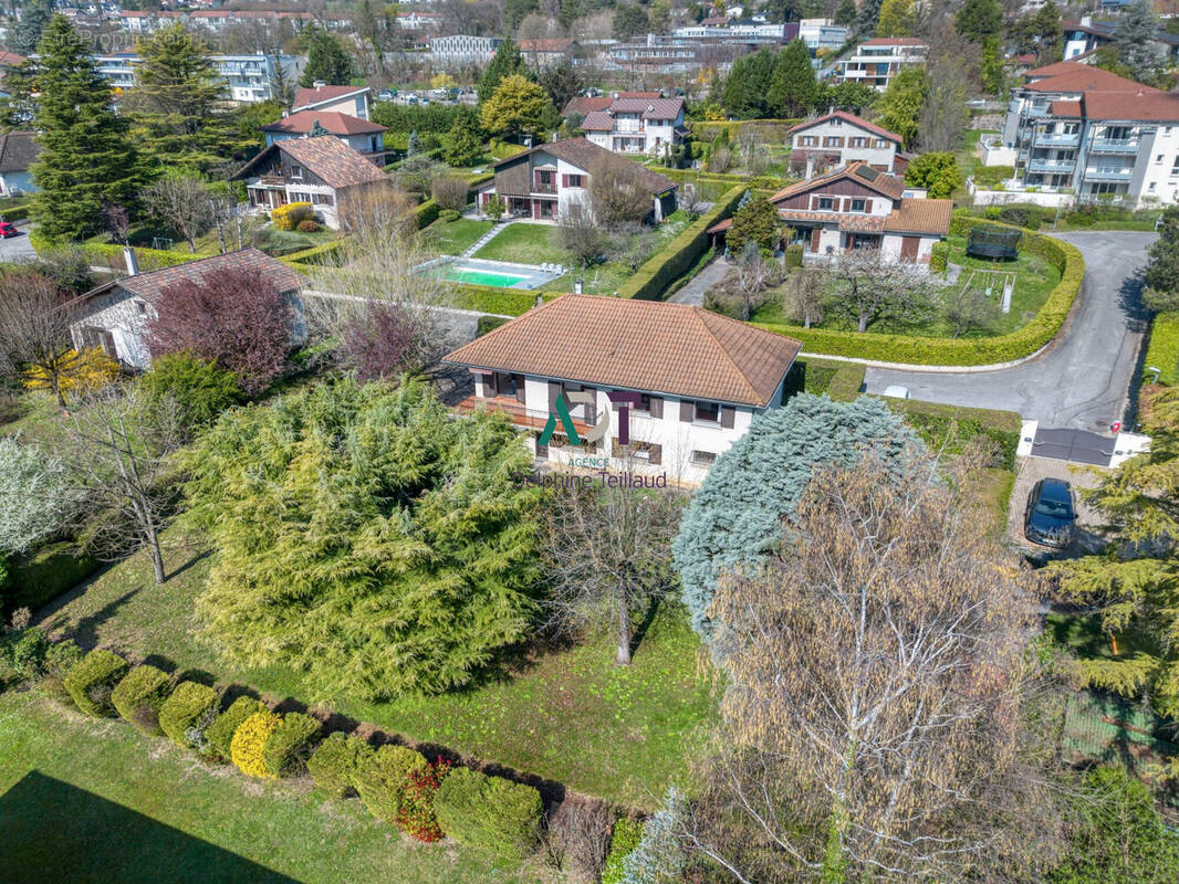 Maison à SAINT-ISMIER